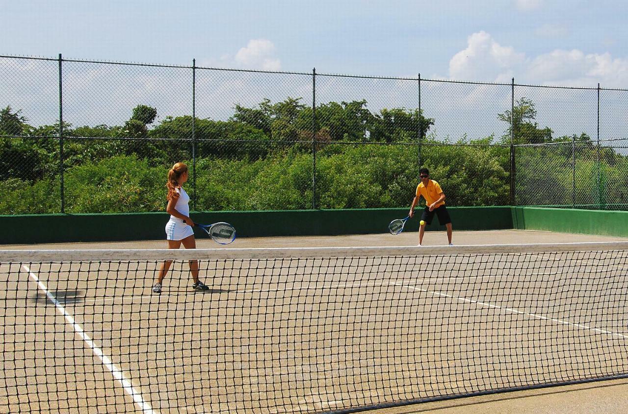 그랜드 시레니스 푼타 카나 리조트 카지노 앤 아쿠아게임스 - 올 인클루시브 Uvero Alto 외부 사진 Tennis at the 2007 Pan American Games